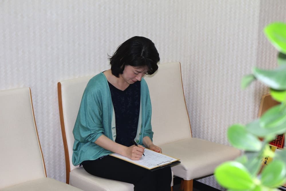 Reception desk｜Flow of treatment｜Family Chiropractic Center｜Fukuoka